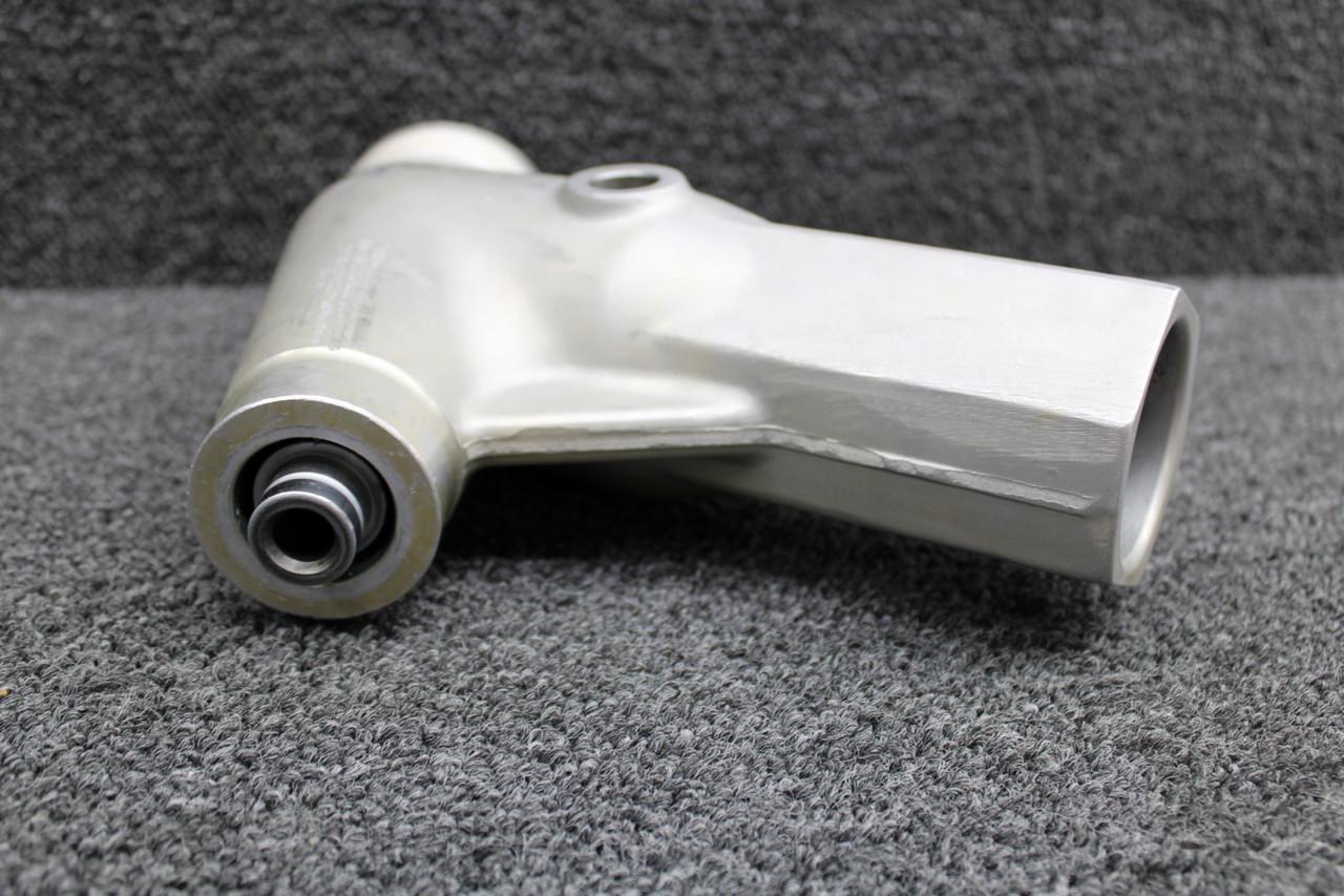 cessna-aircraft-parts-2241102-9f-alt-2241102-7-cessna-r182-main-landing-gear-pivot-assy-with-8130__09454